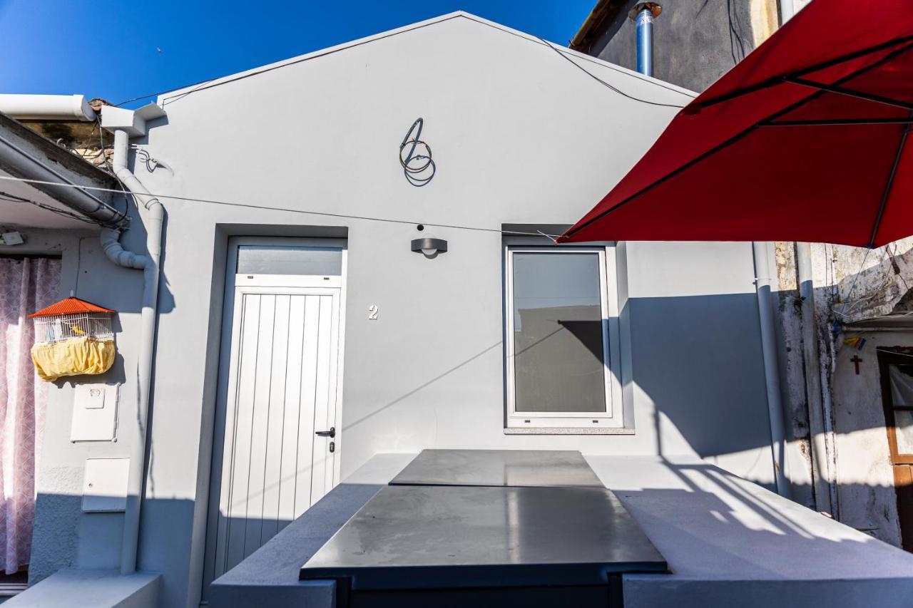 Ferienwohnung House On A Rustic Island At Campanha Trainstation Porto Exterior foto